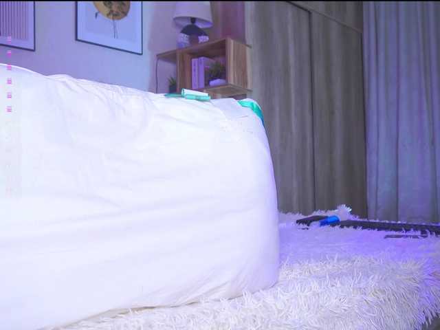 HollieDurand live cam on BongaCams