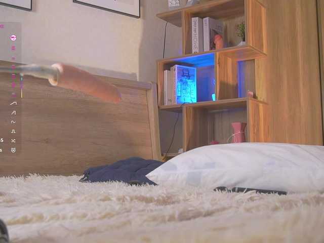 HollieDurand live cam on BongaCams