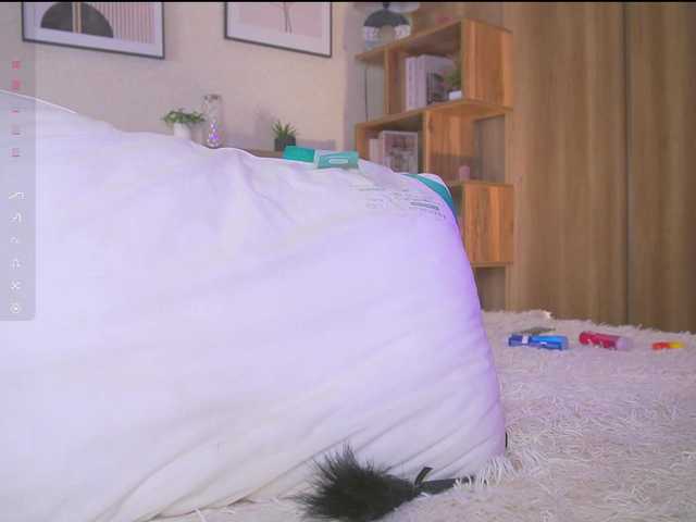 HollieDurand live cam on BongaCams