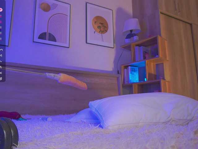 HollieDurand live cam on BongaCams