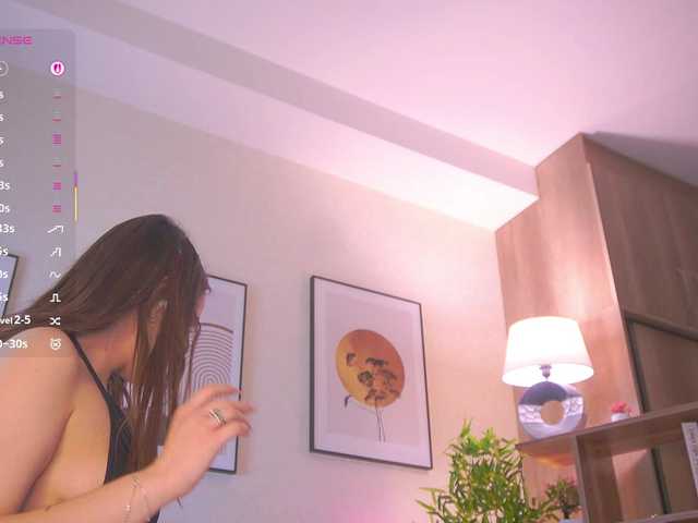 HollieDurand's BongaCams show and profile