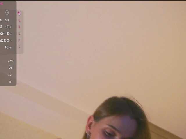HollieDurand live cam on BongaCams