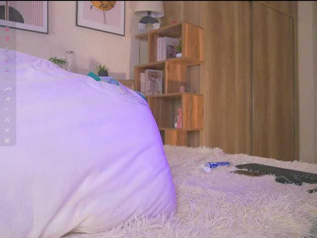 HollieDurand live cam on BongaCams