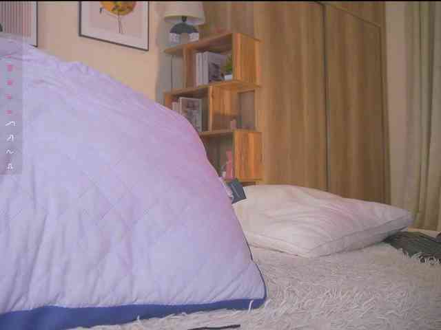 HollieDurand webcam