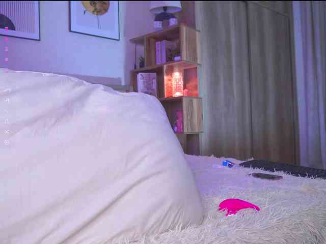 HollieDurand webcam