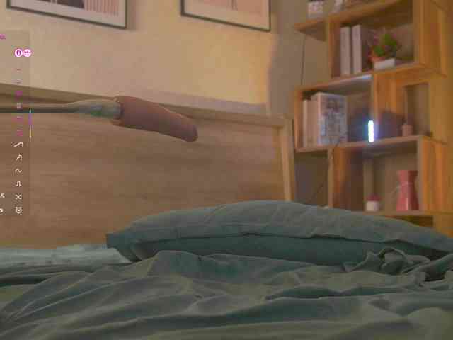 HollieDurand webcam