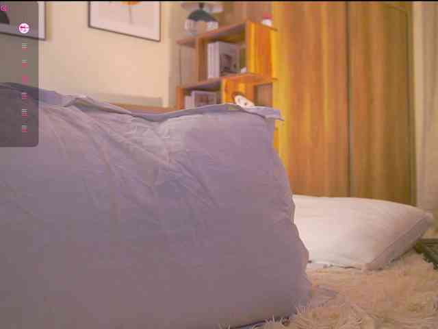 HollieDurand webcam