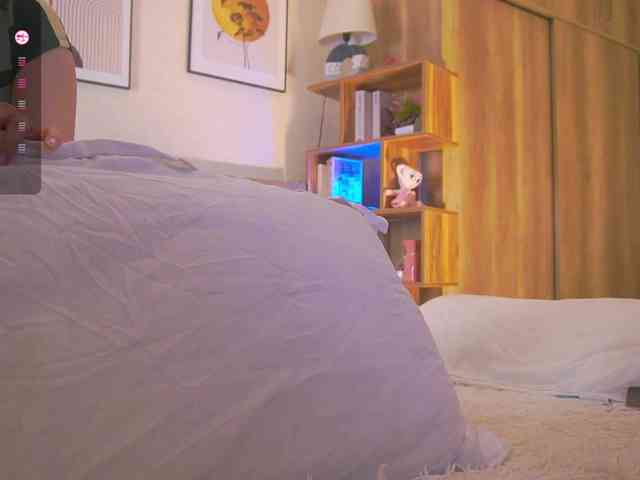HollieDurand webcam