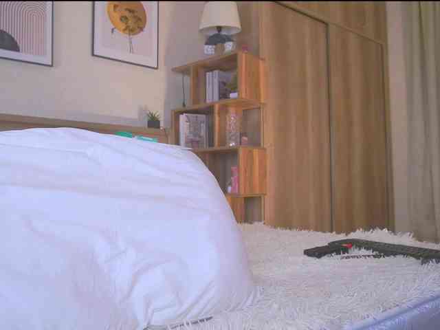 HollieDurand webcam