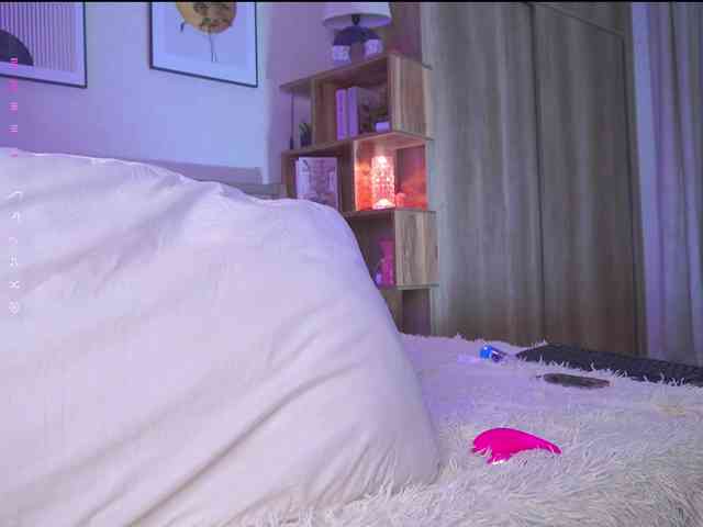 HollieDurand webcam