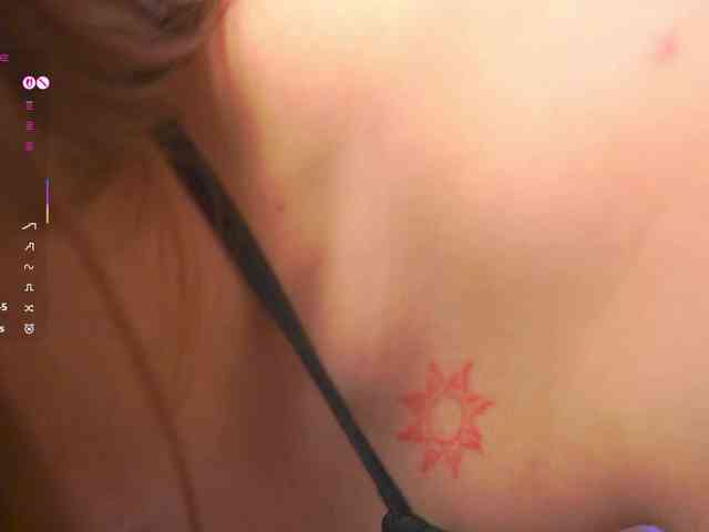 HollieDurand Live Webcam on BongaCams