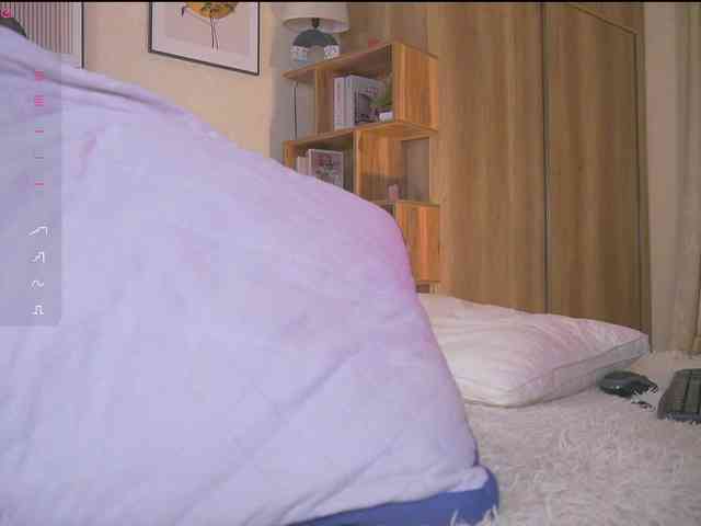 HollieDurand webcam