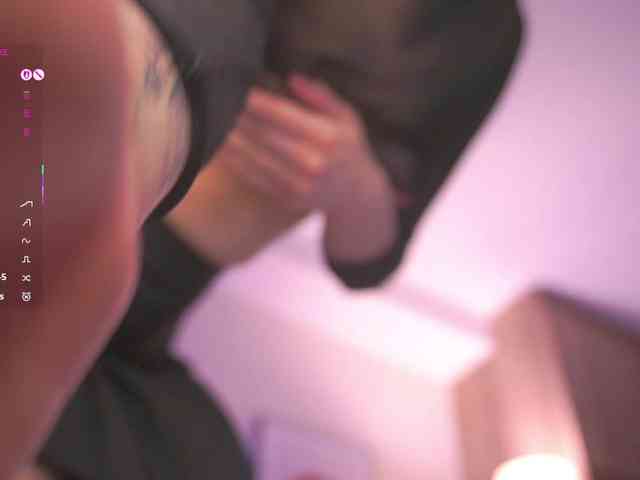 HollieDurand webcam