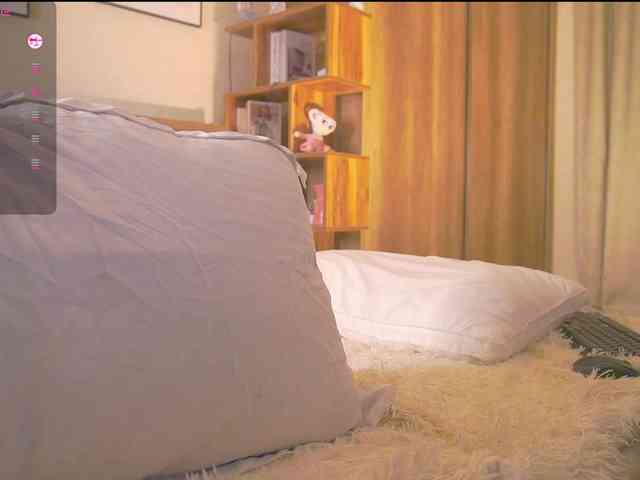 HollieDurand webcam