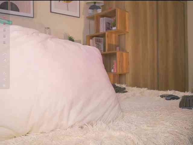 HollieDurand webcam