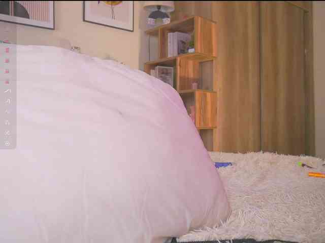 HollieDurand webcam