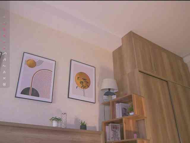 HollieDurand webcam