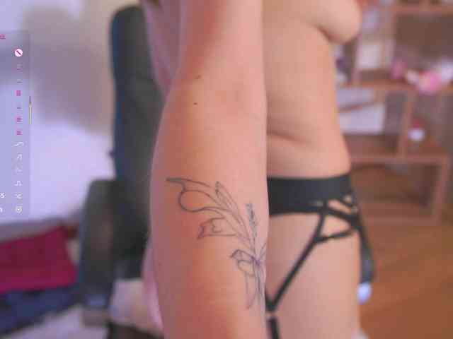 HollieDurand webcam