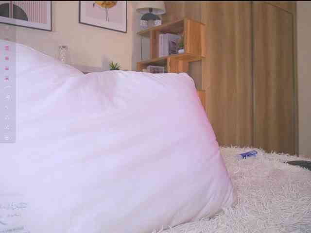 HollieDurand webcam