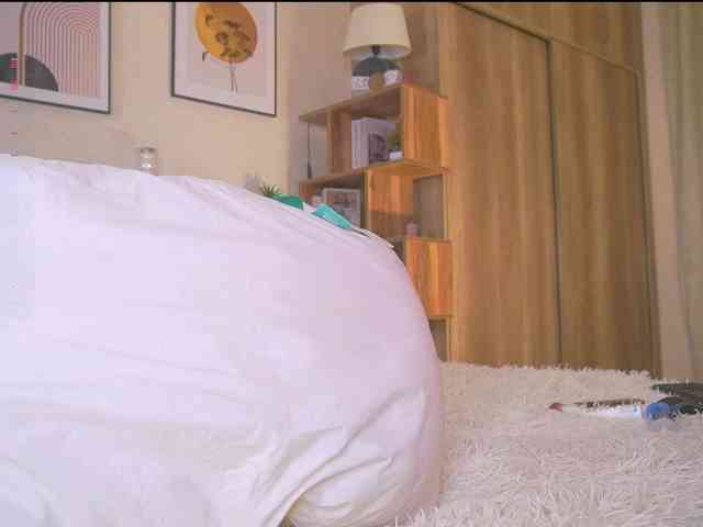 HollieDurand webcam