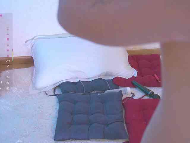HollieDurand webcam