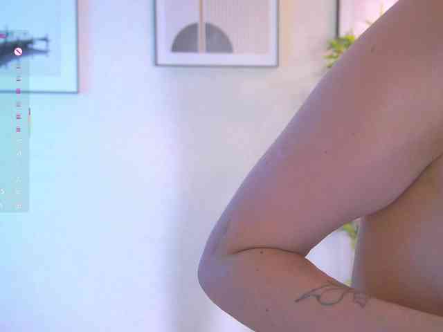 HollieDurand webcam