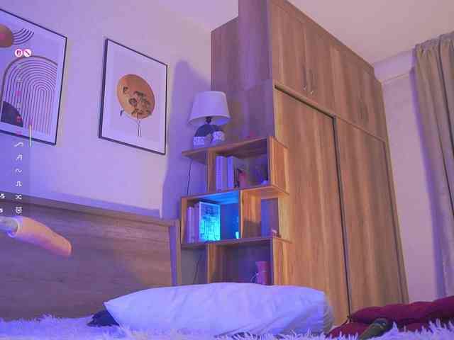 HollieDurand webcam