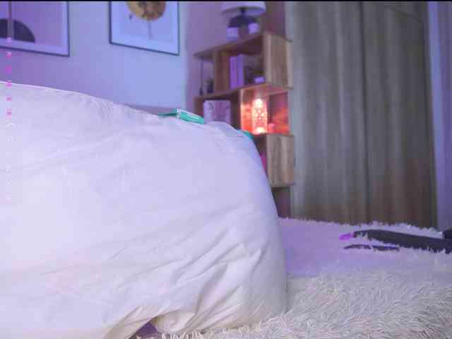 HollieDurand webcam