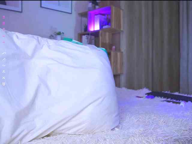 HollieDurand webcam