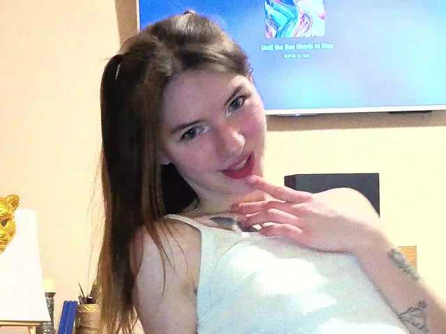 Sexy-Fox69's BongaCams show and profile