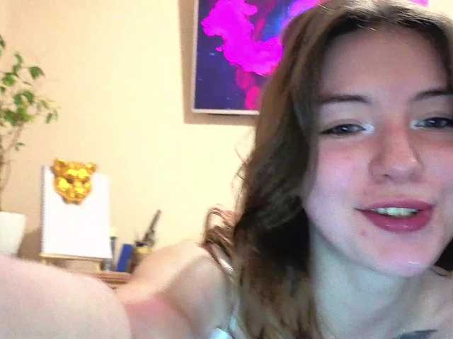 Sexy-Fox69's BongaCams show and profile