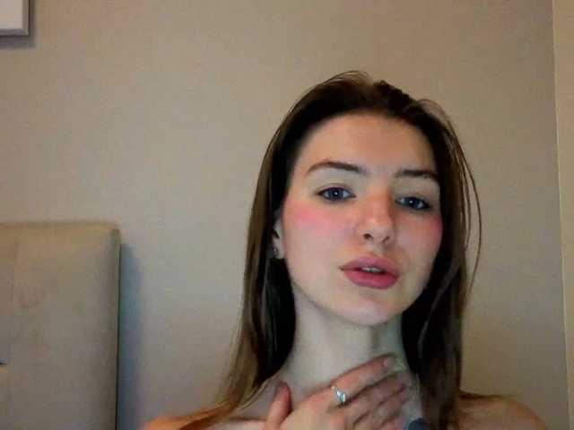 Sexy-Fox69, live now on BongaCams