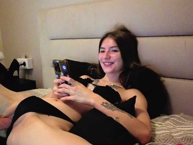 Sexy-Fox69 live cam on BongaCams
