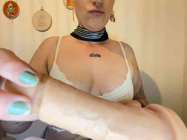 Modelo: Cattymisteriosa
