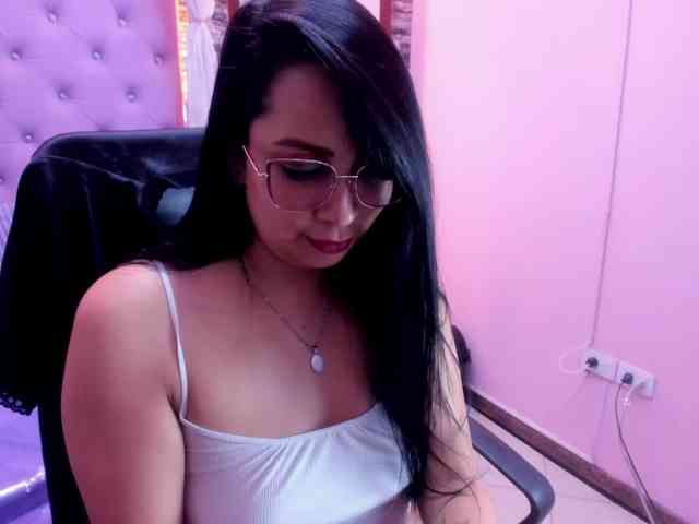 Ashleymontenegro webcam
