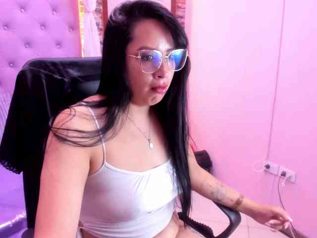 Ashleymontenegro webcam