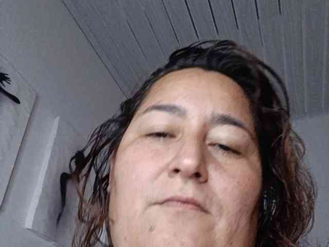 VioletBruces webcam