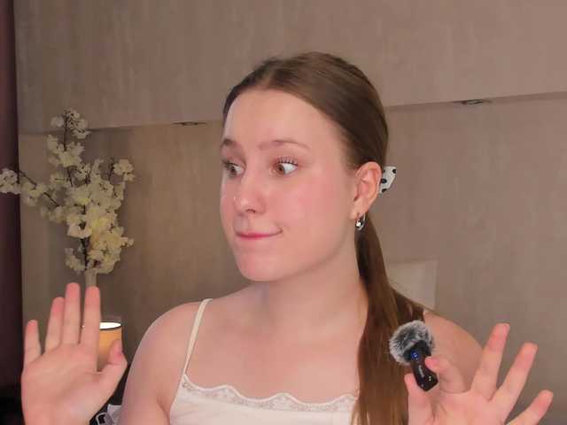 Candy-Cansew live cam on BongaCams