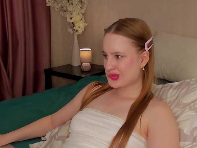 Candy-Cansew live cam on BongaCams