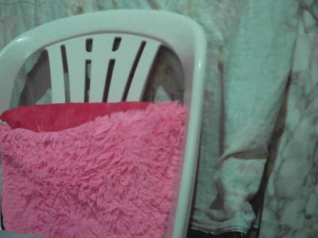 MiaLaura live cam on BongaCams