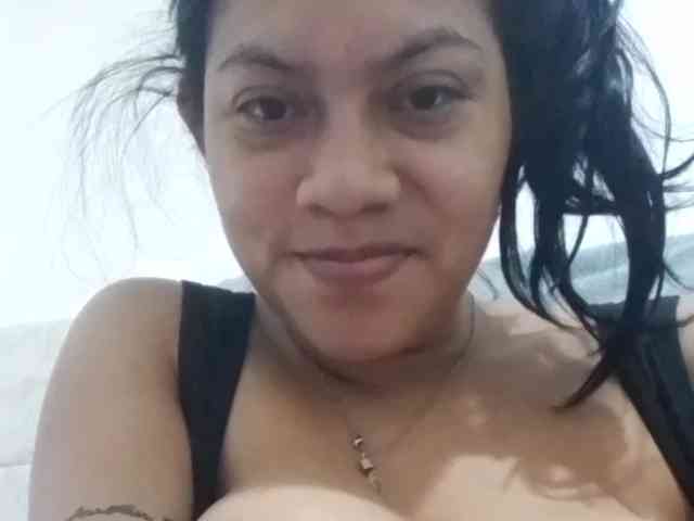 Mia_Laura webcam