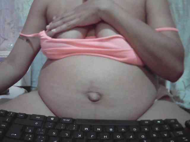 Mia_Laura webcam
