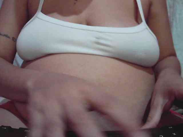 Mia_Laura