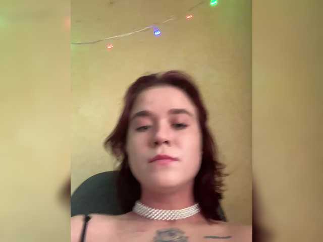 Mia-sweet's BongaCams show and profile