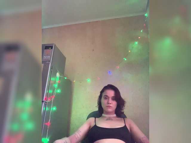 Mia-sweet's BongaCams show and profile