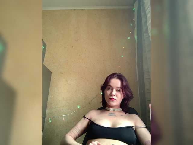 Mia-sweet's BongaCams show and profile