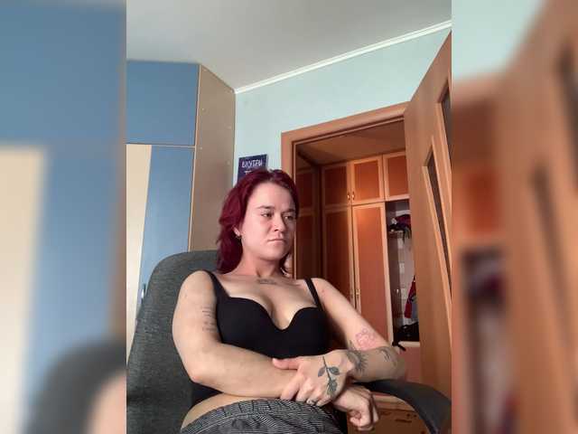 Mia-sweet live cam on BongaCams
