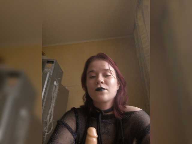 Mia-sweet's BongaCams show and profile