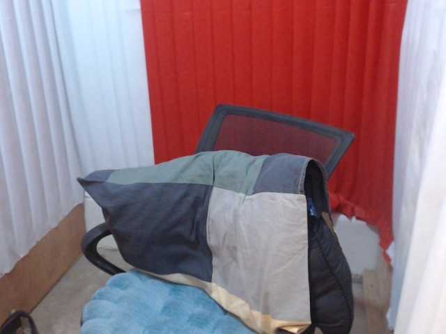 Janecumxx19 live cam on BongaCams
