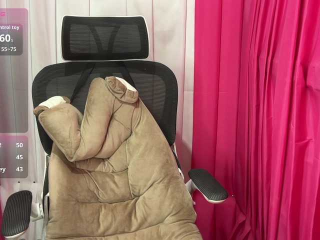 Janecumxx19 live cam on BongaCams